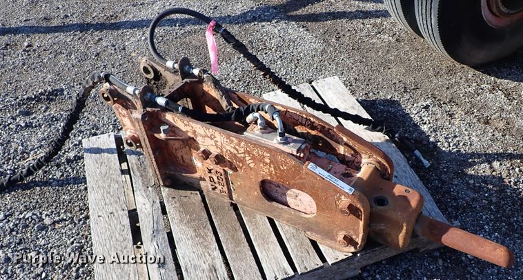 NPK E-203 breaker - IN9737