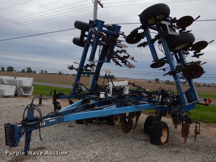 Blu-Jet Land Runner  NH3 applicator - JI9410