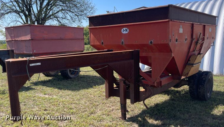 J&M 350-20  gravity wagon - JQ9427