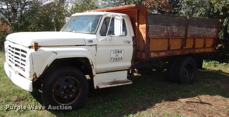 1976 Ford F600  dump truck - DL6415