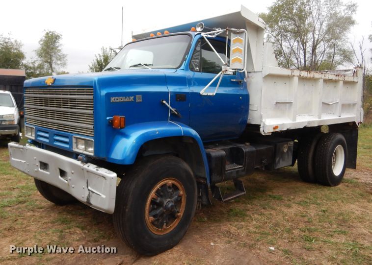 1988 Chevrolet Kodiak  dump truck - DL6438