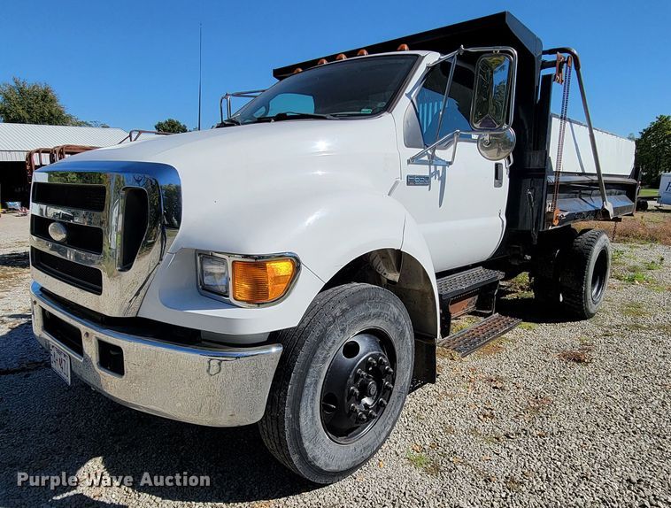 2006 Ford F650 Super Duty XL  dump truck - KQ9137