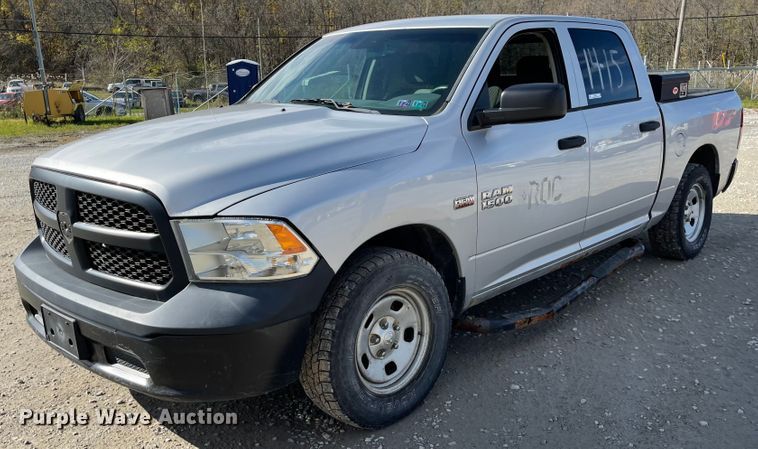 2014 Dodge Ram 1500  Crew Cab pickup truck - IK9627