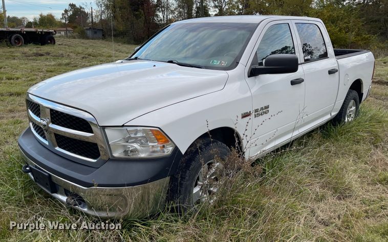 2014 Dodge Ram 1500  Crew Cab pickup truck - IK9644