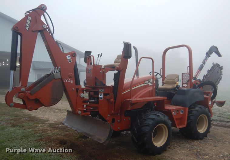 2004 Ditch Witch RT55  trencher - KO9177