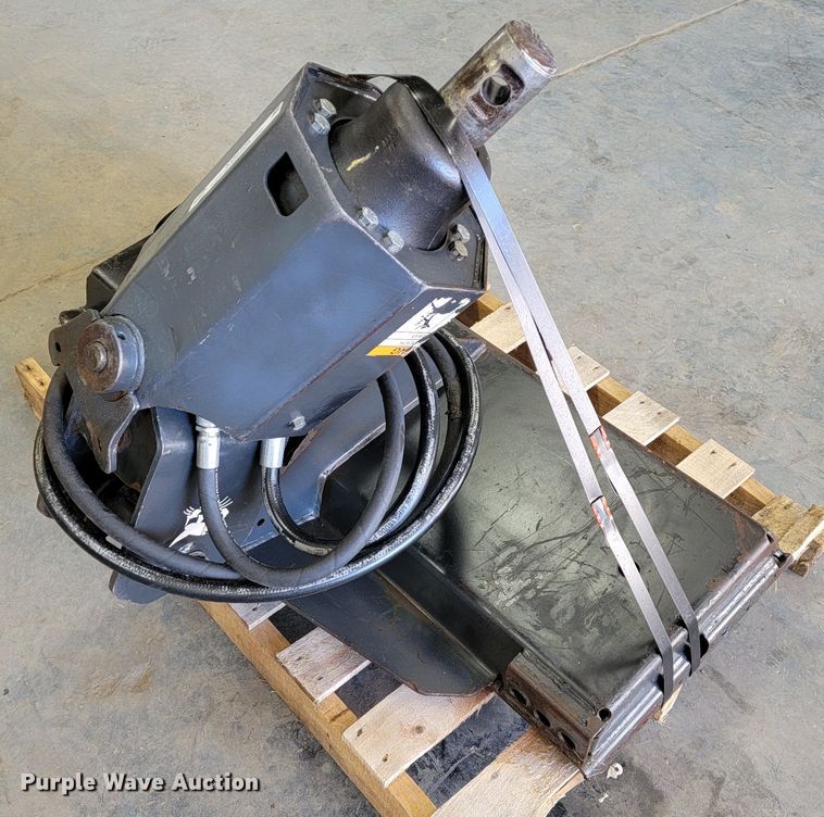 Bobcat 300  skid steer auger - KQ9105