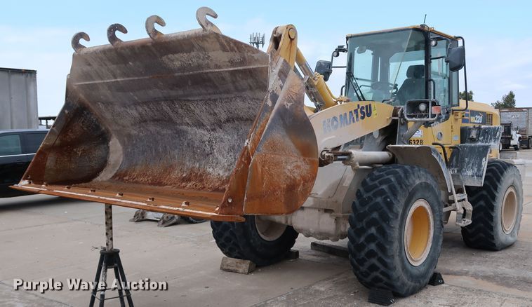 2016 Komatsu WA320-7  wheel loader - DJ2395