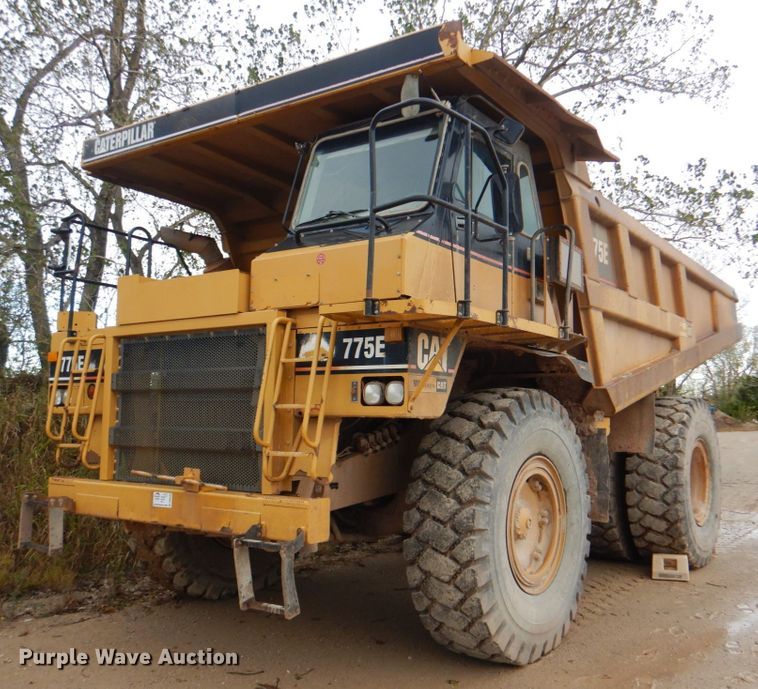 2006 Caterpillar 775E  haul truck - DN6525