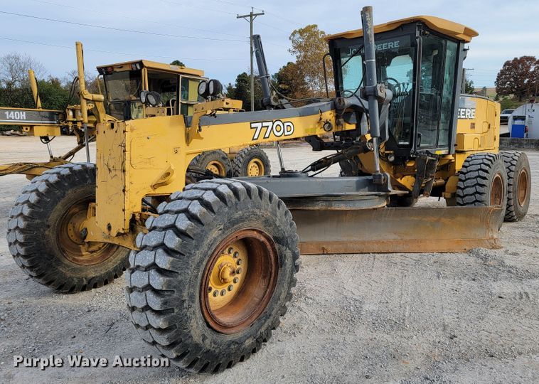 2006 John Deere 770D  motor grader - KQ9079