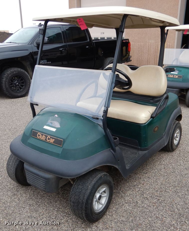 Club Car  golf cart - JS9401