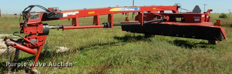 2011 New Holland H7460  windrower - DJ7453