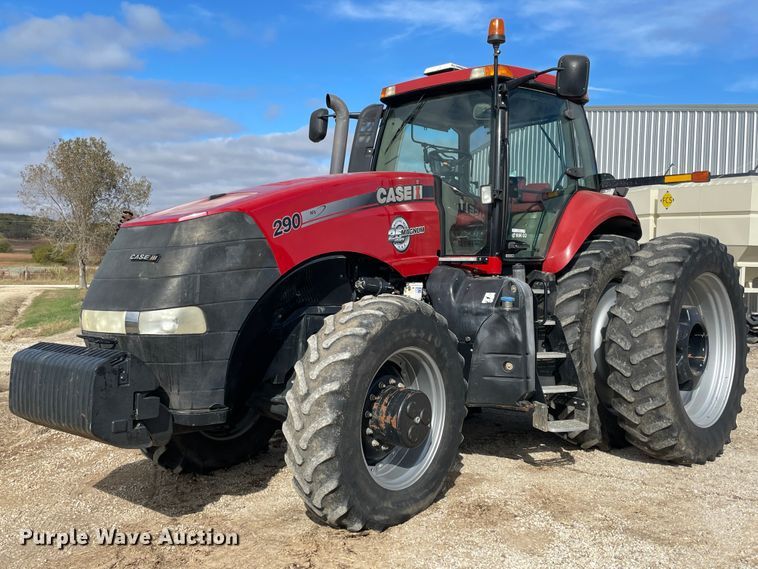 2014 Case IH Magnum 290  MFWD tractor - IX9514