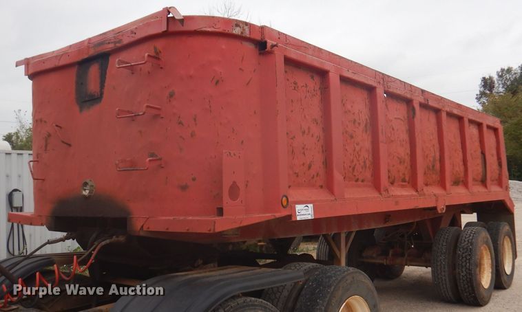 1993 Hilbilt  end dump trailer - DA5487