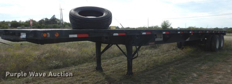 1993 Utility Trailer  flatbed trailer - DJ7443