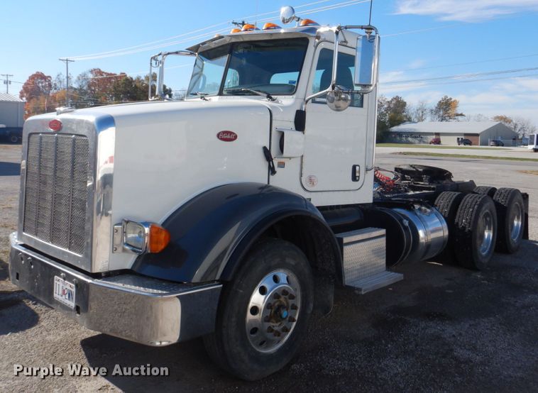 2012 Peterbilt 365  semi truck - L1395