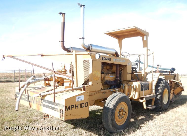 1985 Bomag MPH100  soil stabilizer / recycler - DK3149