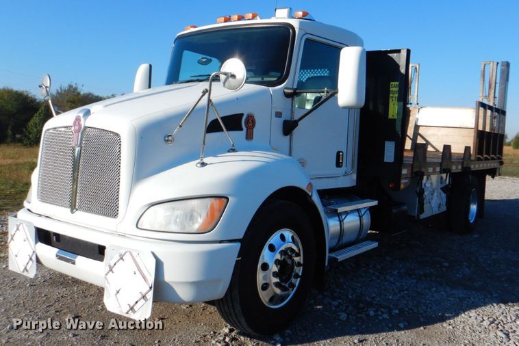 2012 Kenworth T370  flatbed truck - HT9494