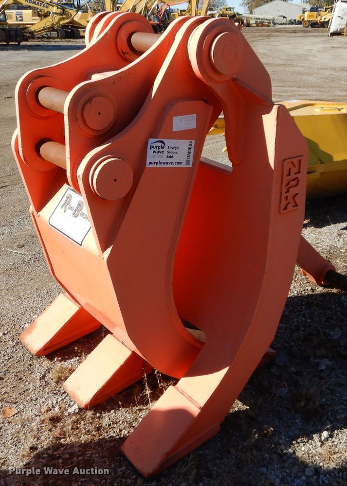 NPK GR2530 44.5" W grapple - DM0694