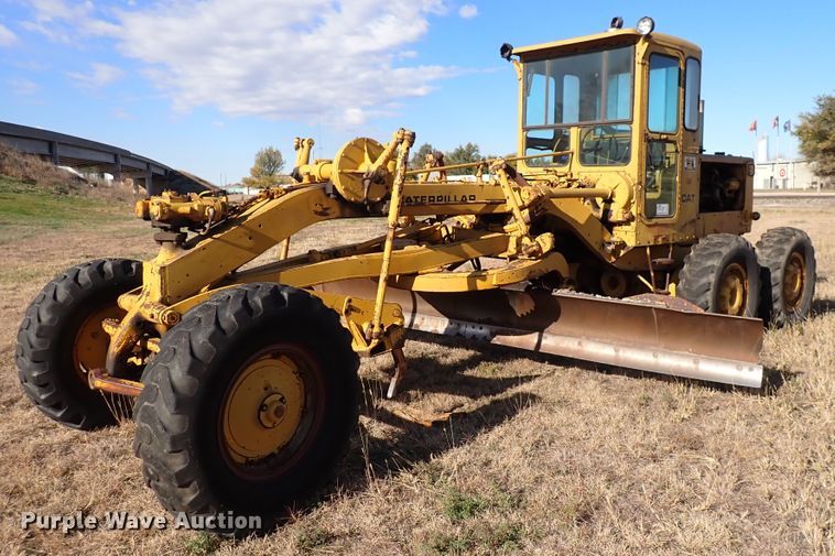1960 Caterpillar 12E  rigid frame motor grader - DN2284