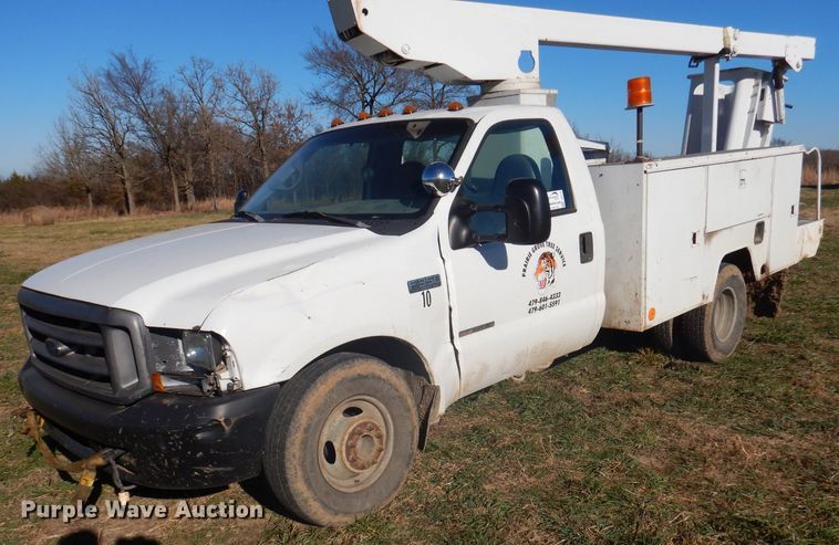 1999 Ford F350 Super Duty  bucket truck - DJ3770