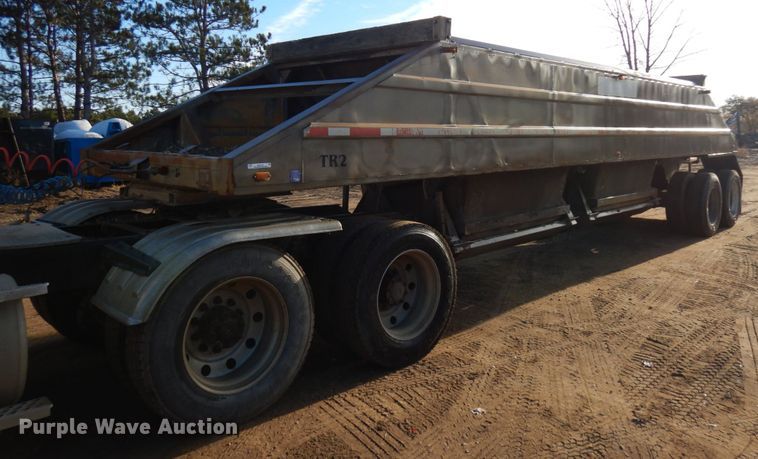1972 Challenge Cook BDS 2520  bottom dump trailer - KK9716