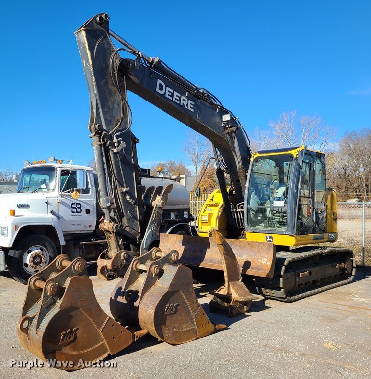 John Deere 135G  excavator - DJ1562