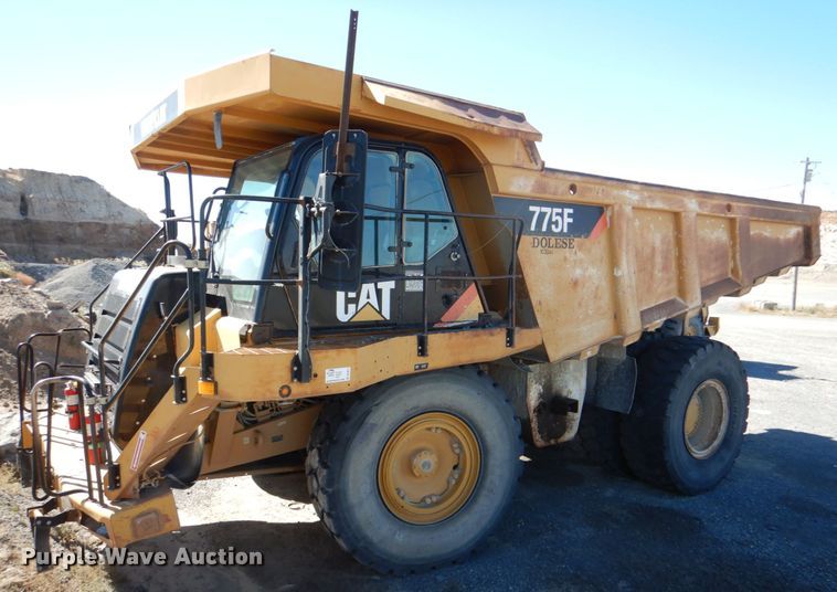 2008 Caterpillar 775F  haul truck - DL0677