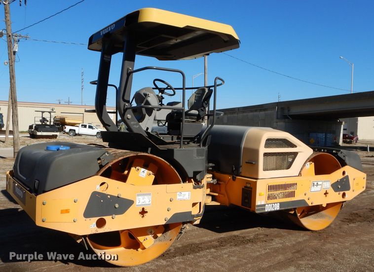 2014 Volvo DD120B  double drum vibratory roller - DM0697