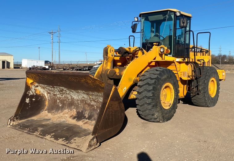 2004 Hyundai HL760-7  wheel loader - IG9250