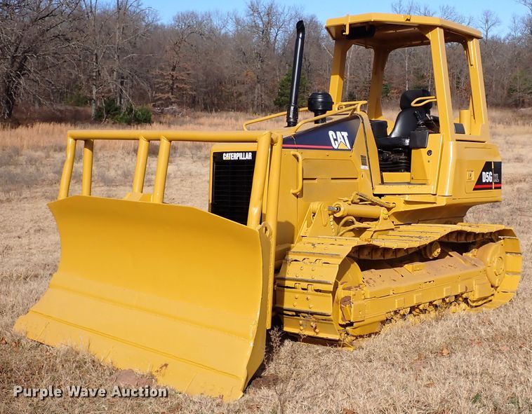 2004 Caterpillar D5G XL  dozer - IS9264