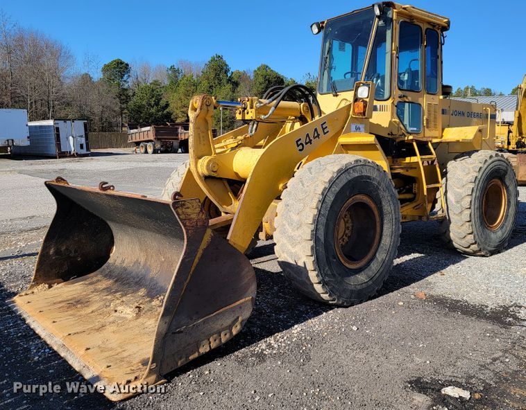 John Deere 544E  wheel loader - JE9223