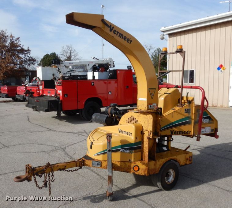 2005 Vermeer BC600XL  wood chipper - JI9287