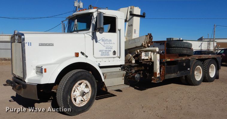 1994 Kenworth T800  crane truck - DL3528