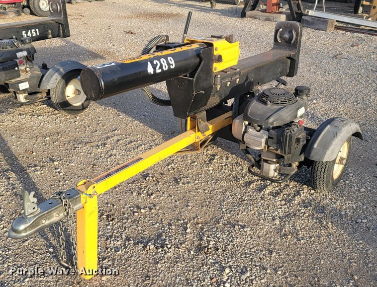 Cub Cadet  log splitter - JE9140