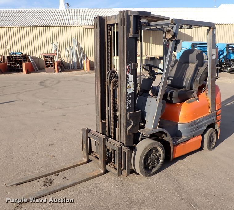 Toyota 42-6FGCU25  forklift - DN2447