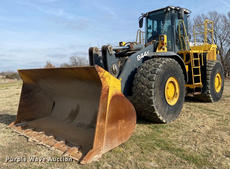 2011 John Deere 844K  wheel loader - JN9135