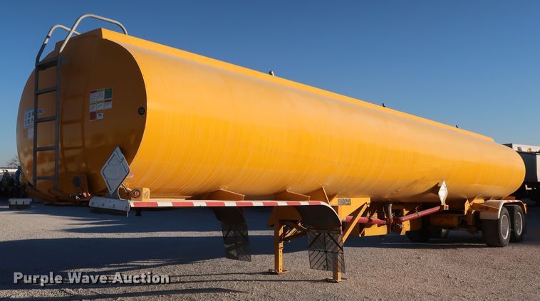 2004 Beall BAST-96-3-SB  tank trailer - IY9046