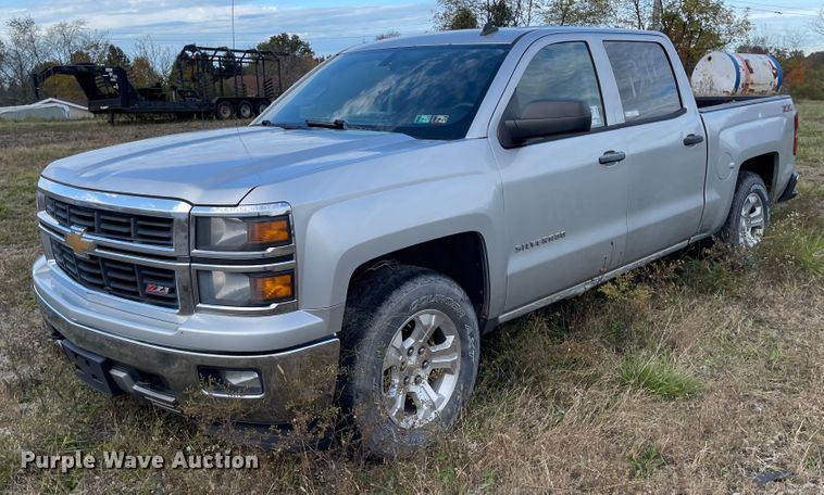 2014 Chevrolet Silverado 1500  Crew Cab pickup truck - IK9642