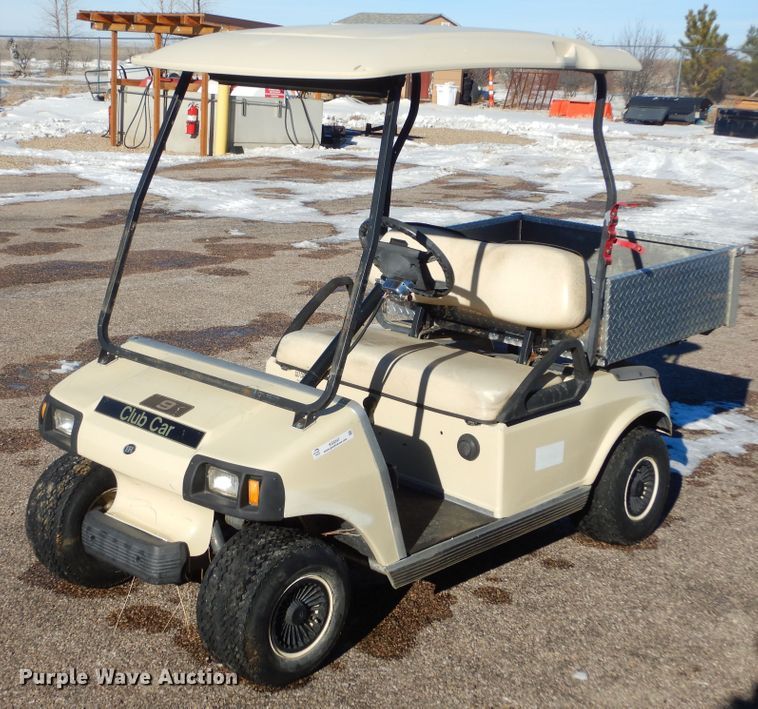 2002 Club Car  golf cart - KS9347