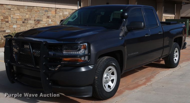 2016 Chevrolet Silverado 1500  Double Cab pickup truck - DK3507