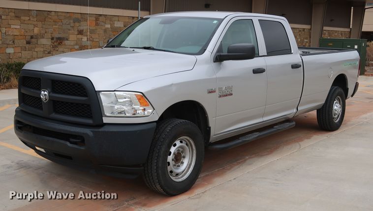 2013 Dodge Ram 2500  Crew Cab pickup truck - DK3531