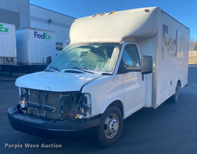 2015 Chevrolet Express G3500  delivery van - DL6866