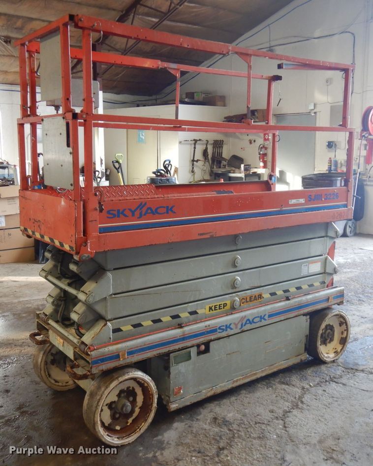 2008 Skyjack SJ3226  scissor lift - IO9668