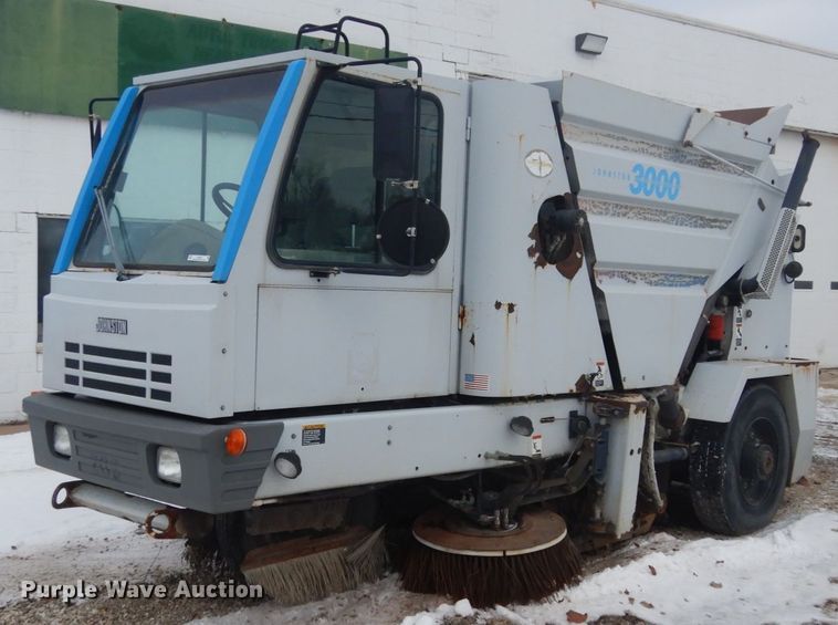 Johnston 3000  street sweeper truck - JK9812