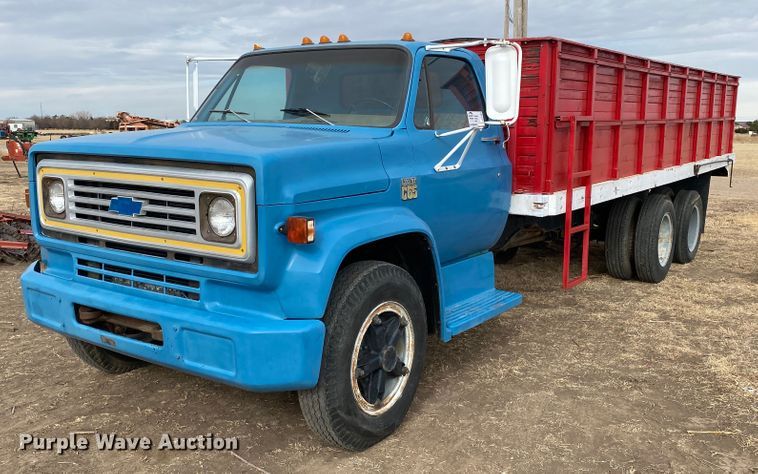 1973 Chevrolet C65  grain truck - DL1481