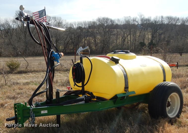 Ag Spray TR300E  turf sprayer - EY9775