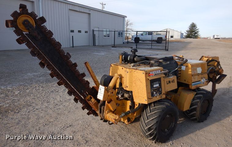 2001 Vermeer LM-42  cable plow - KH9010