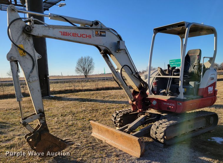 2018 Takeuchi TB240  mini excavator - DI1184