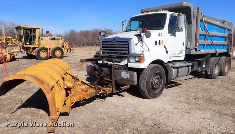 2008 Sterling LT8500  dump truck - DC4110