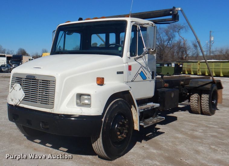 1997 Freightliner FL70  roll-off container truck - DJ3812
